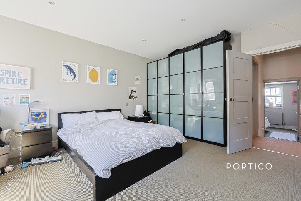 4 bedroom terraced house for rent