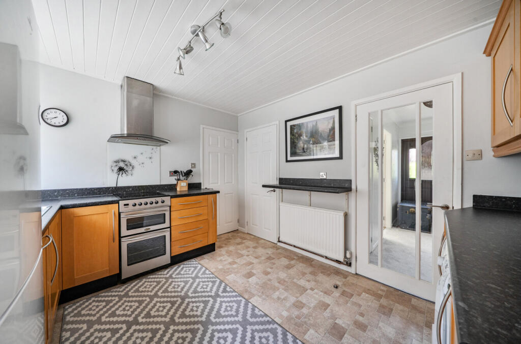 House in Newtown - View 3