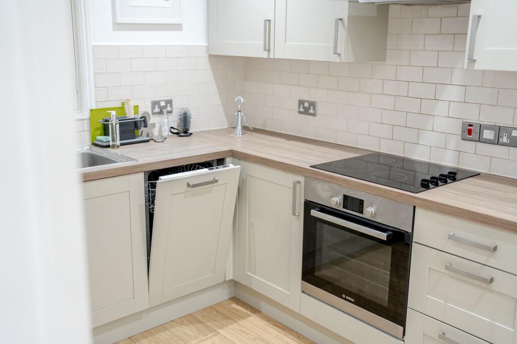 Apartment in Harrogate - More
