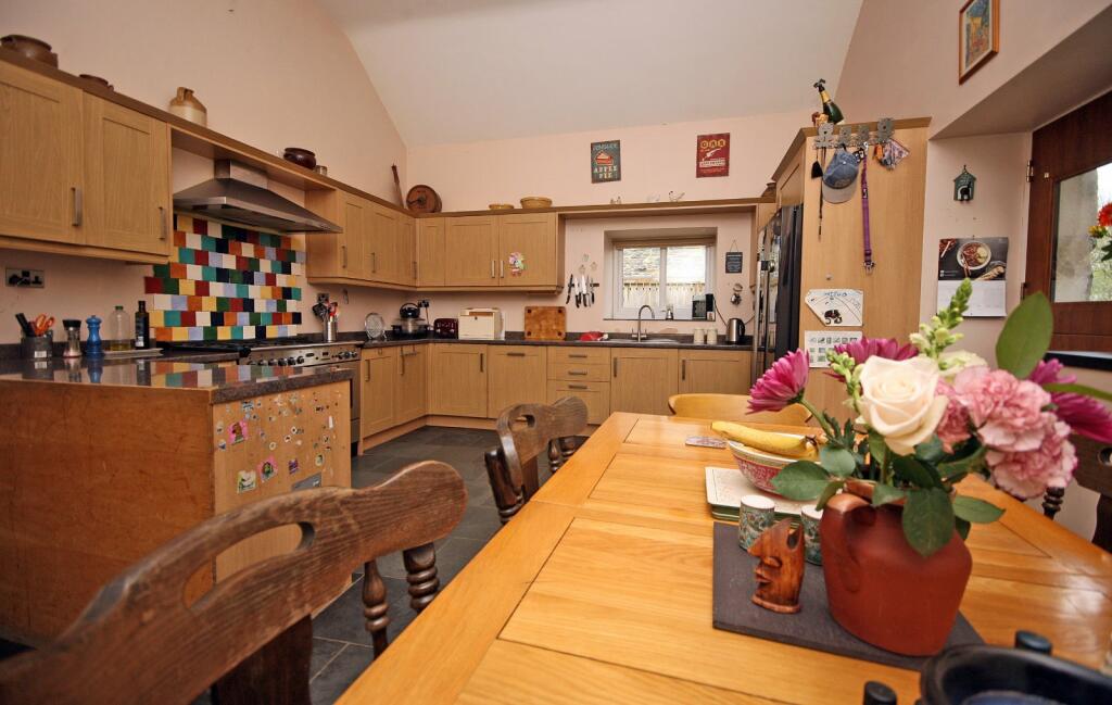 Porthmadog, Gwynedd, LL49 photo 4