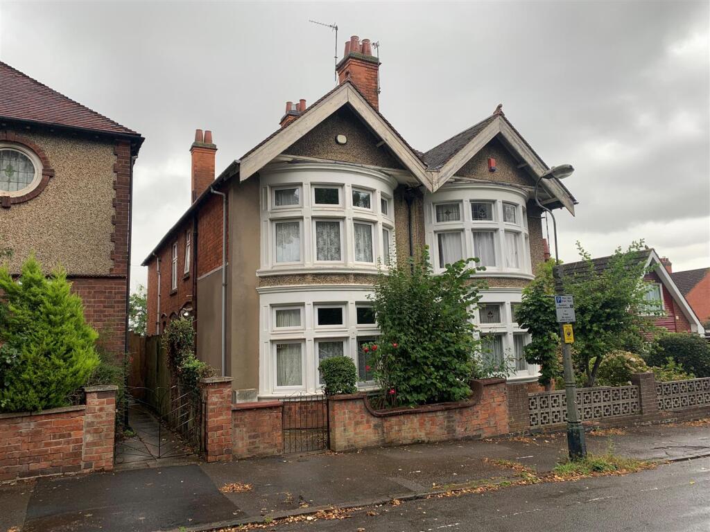 Main image of property: TOWN CENTRE