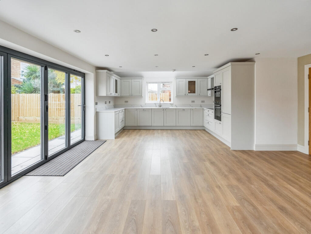Birchfield Road, Abington, Northampton, NN1 4RH photo 3