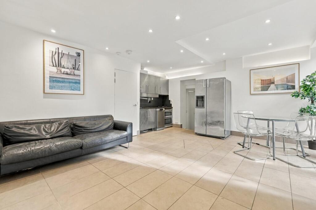 Main image of property: Garden Flat, Highgate, N6