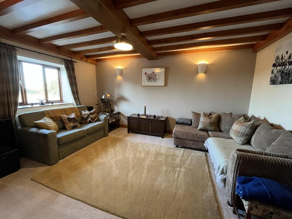 House in Swindon - View 4