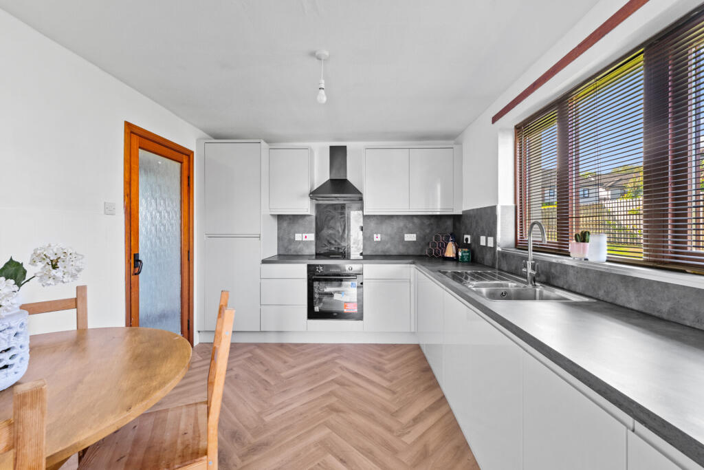 House in Newton Mearns, Mearns - View 4
