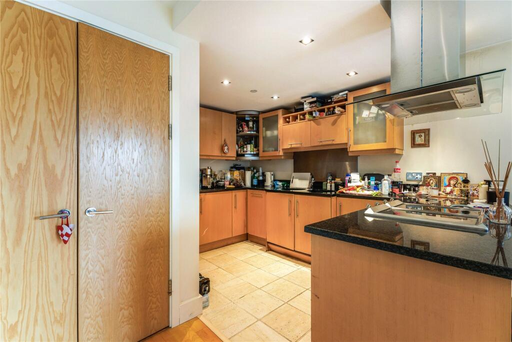 Apartment in London - More