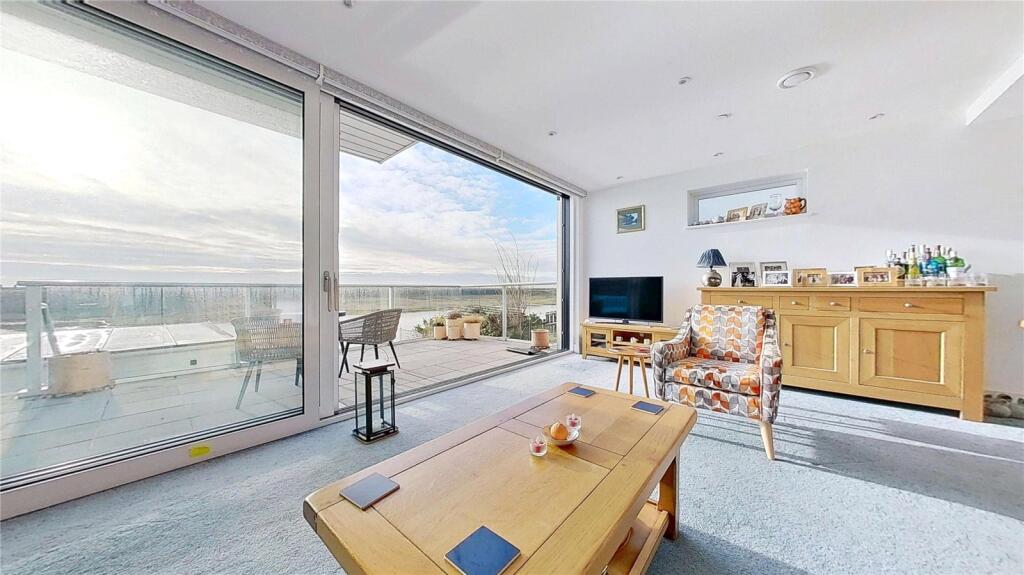 House in Adur, Lancing - More