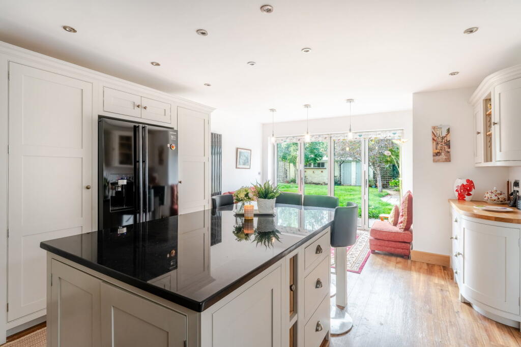 House in Claverham - View 3