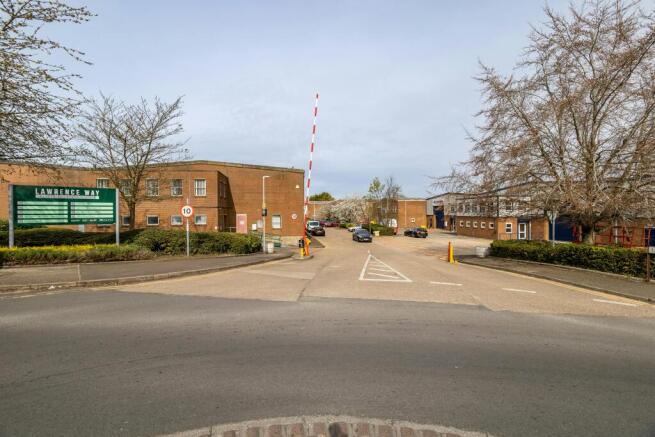 Lawrence Way Ind Estate - Dunstable-110.jpg