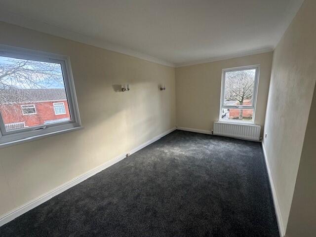 Harlech Close, Birmingham, B32 photo 5