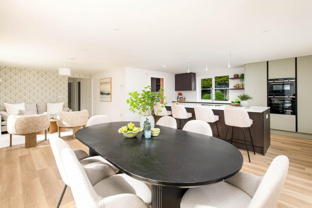 House in Cleeve, North Somerset - View 2