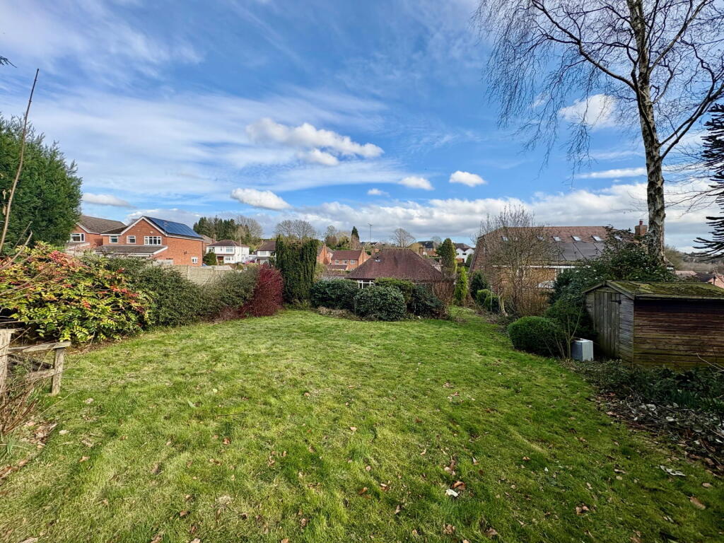 House in Dudley - View 3