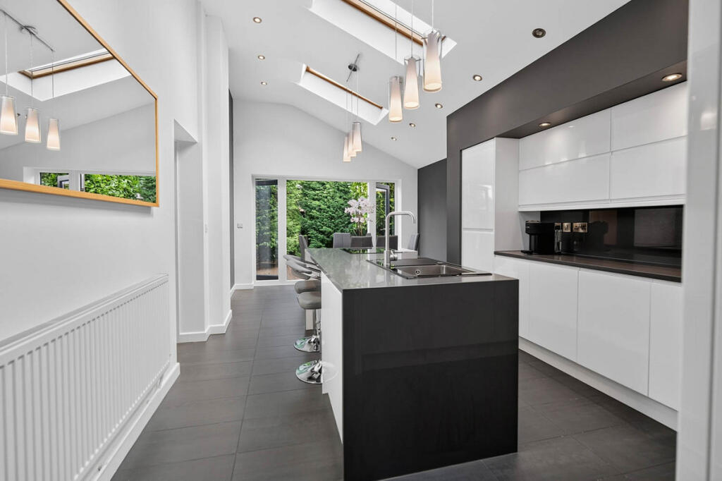 House in Stoke-on-Trent - View 5
