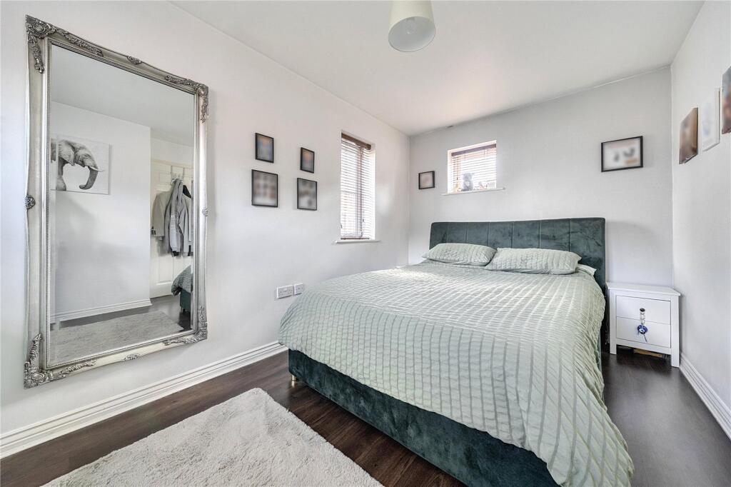 House in Basingstoke and Deane, Rooksdown - View 4