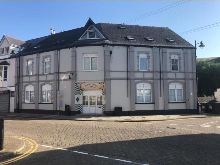 Main image of property: Gwern Y Milwr, Senghenydd