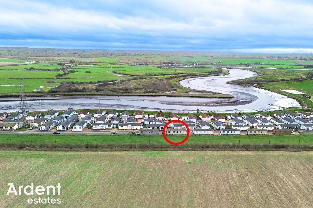 Hayes Chase, Battlesbridge, SS11 photo 2