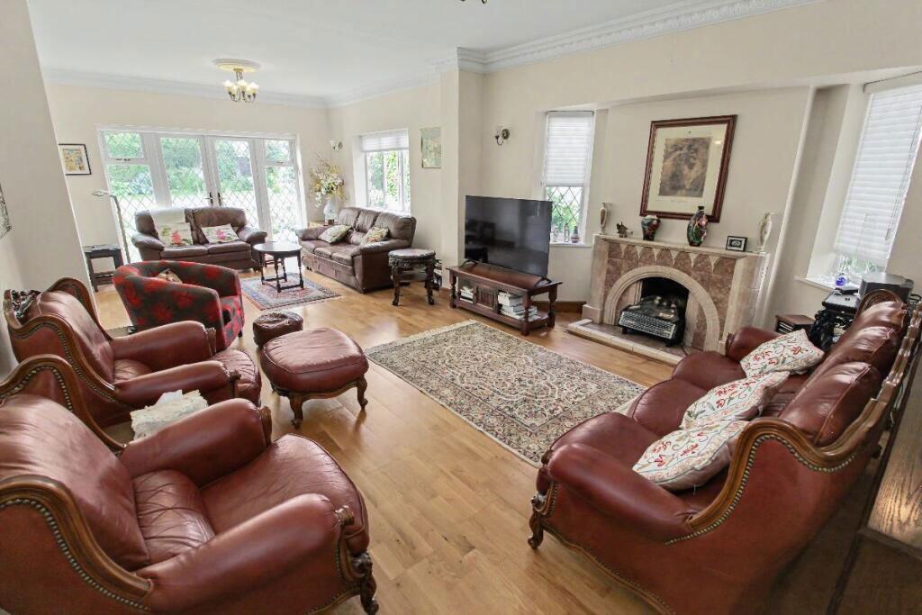 Fitzroy Avenue, Harborne, Birmingham, West Midlands, B17 8RH - View 6