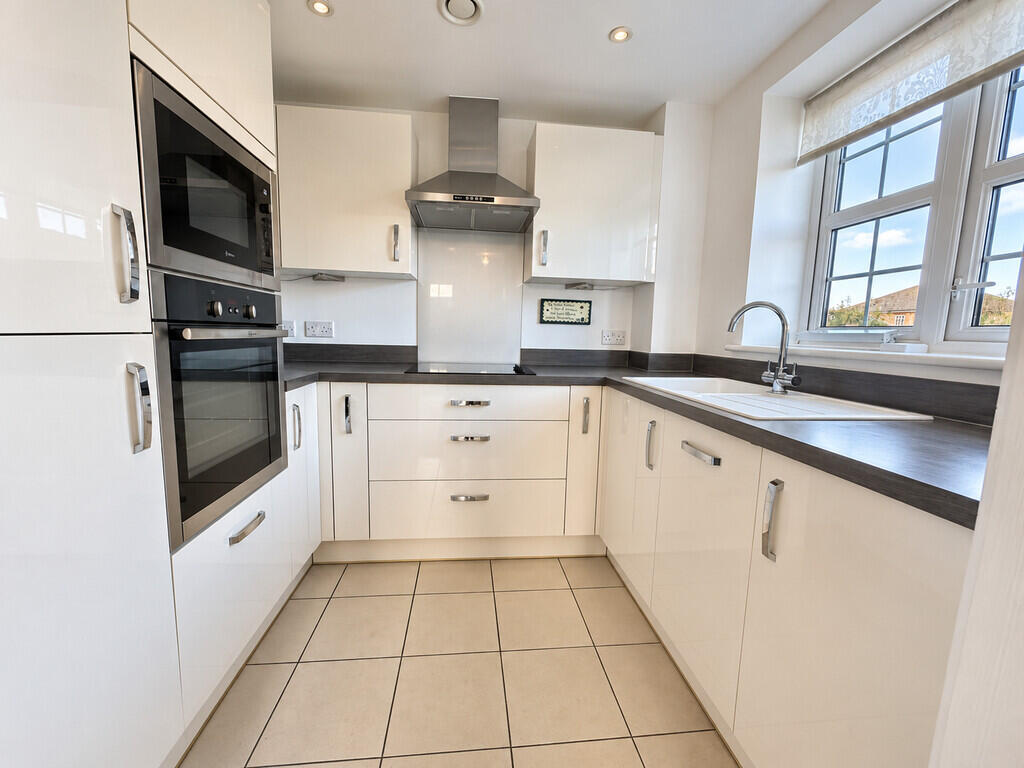 Apartment in Stevenage - View 3