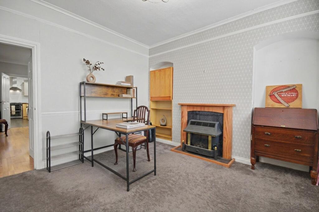 House in Nottingham - View 5