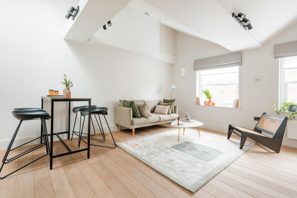 Main image of property: Notting Hill Gate, W11