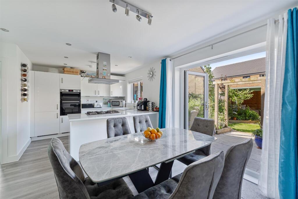 Ten Acres Close, Weston-Super-Mare - View 6
