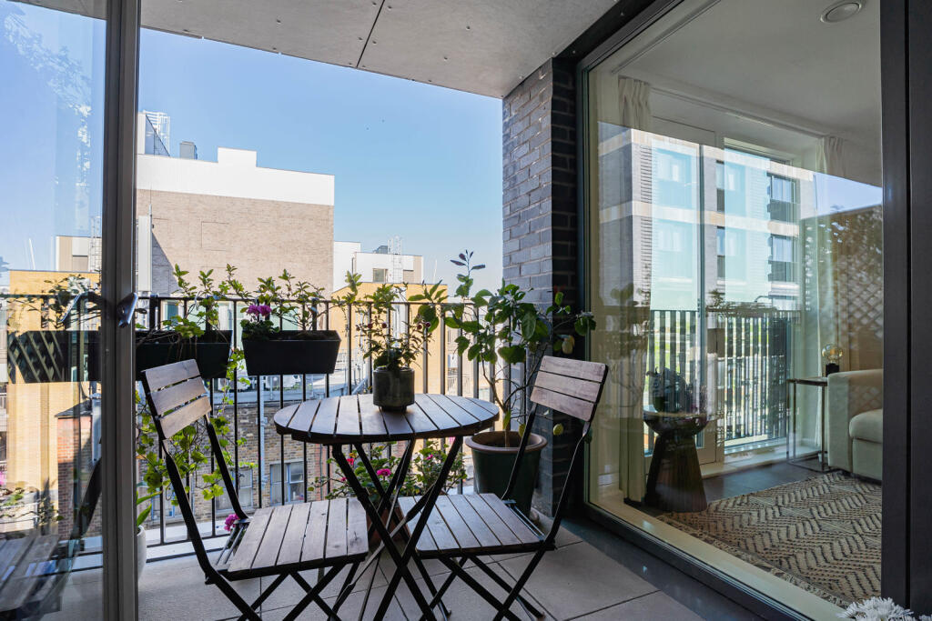 Apartment in London, Ratcliffe, Stepney - View 3