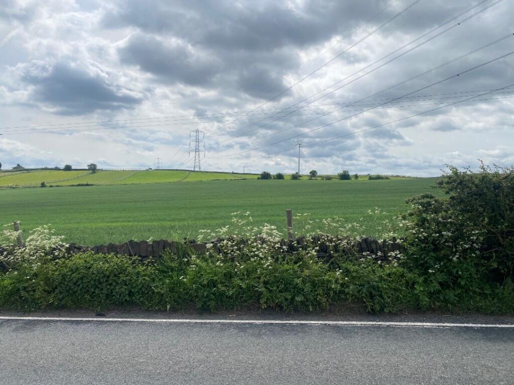 Kirkheaton, Huddersfield - View 5