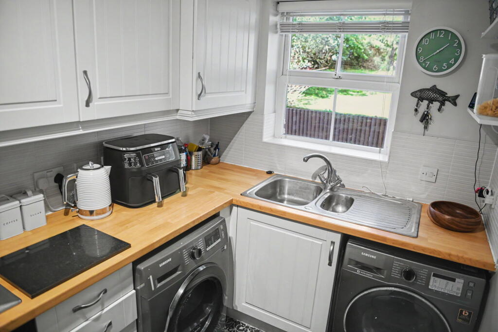 Thyme Close, Banbury OX16 1WH photo 4