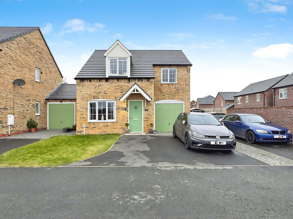 3-bed detached on Greymoor Way, Kingstown, Carlisle, £245,000