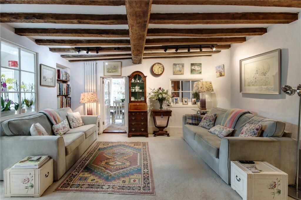 House in Tonbridge - More