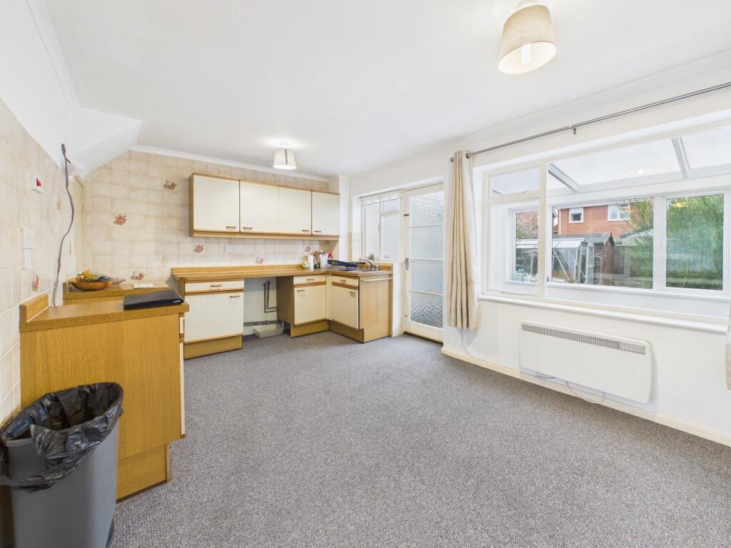 House in Market Drayton, Shropshire - More