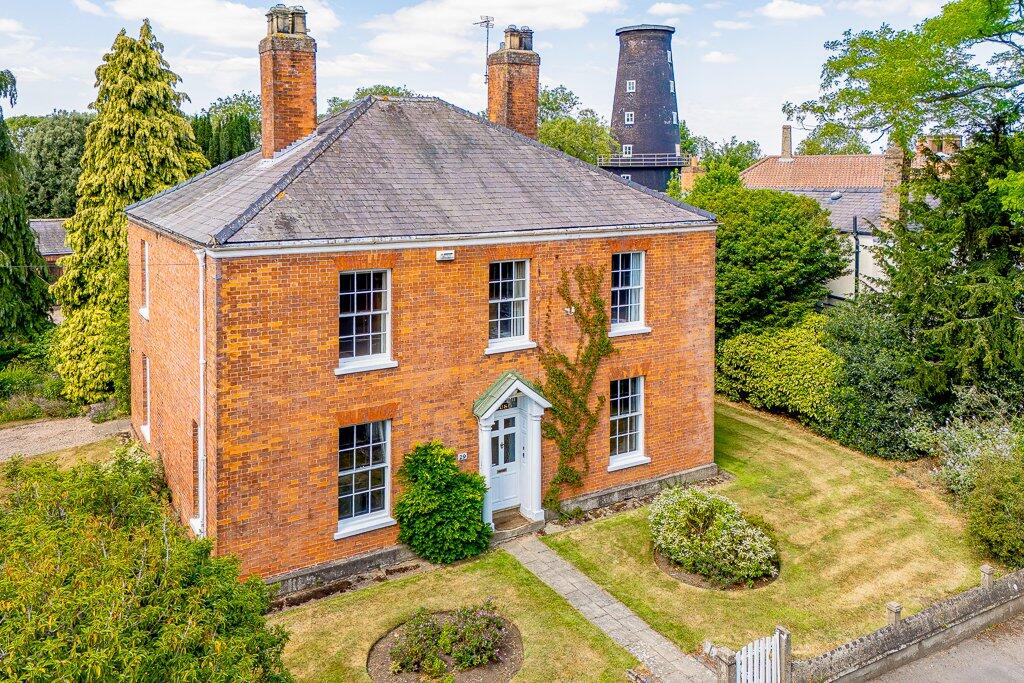 Main image of property: East Street, Alford, Lincolnshire, LN13