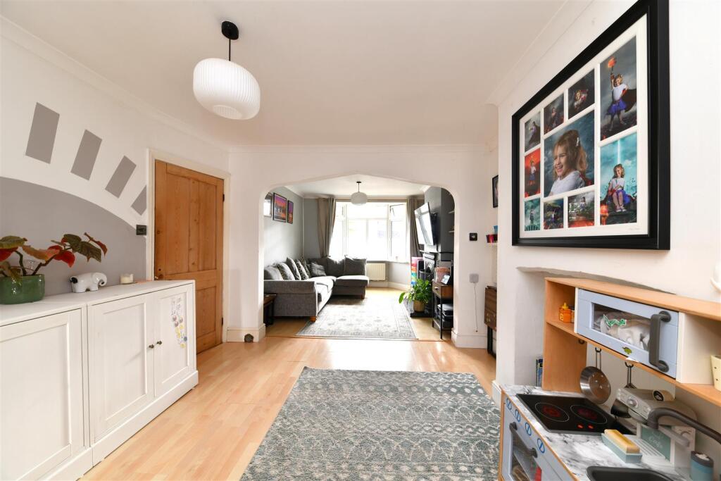 House in Stevenage, Old Town - View 5