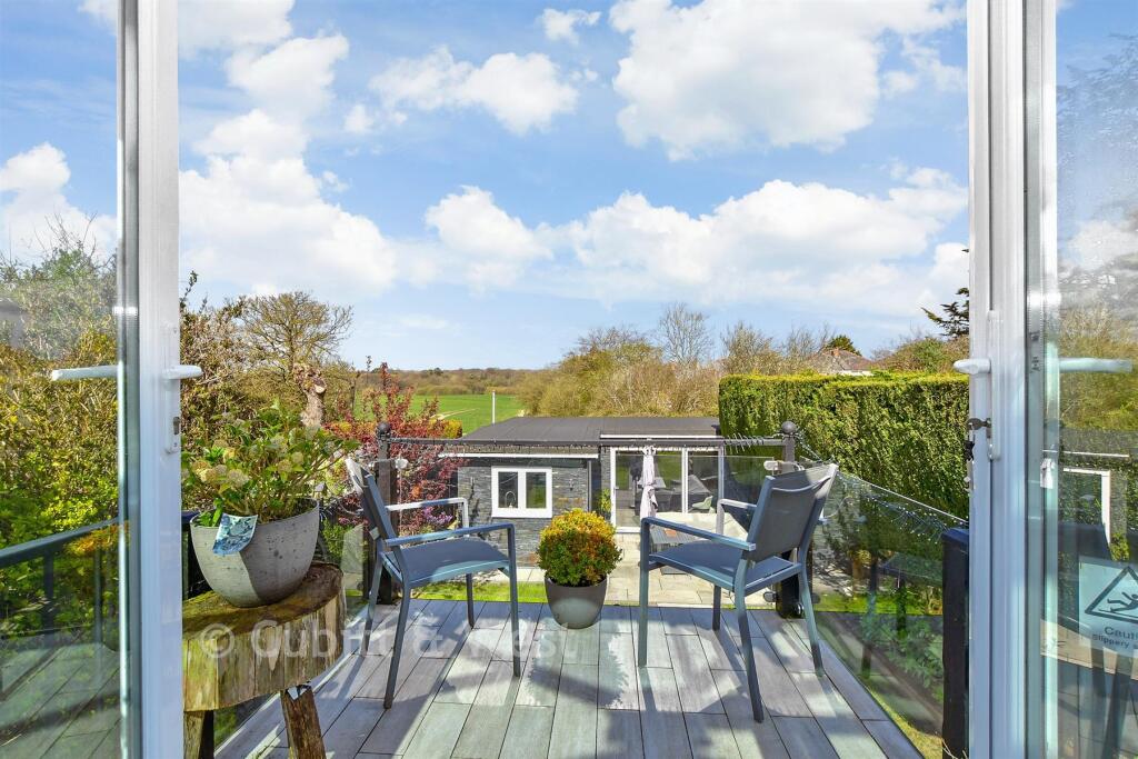 Victoria Avenue, Widley, Waterlooville, Hampshire - View 4