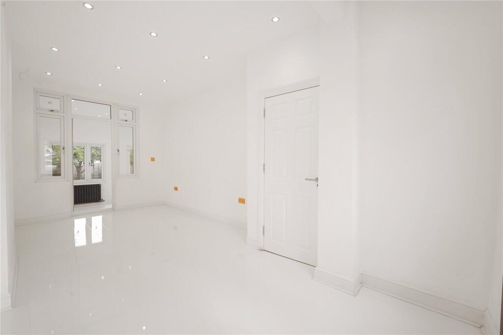 House in Ilford - More