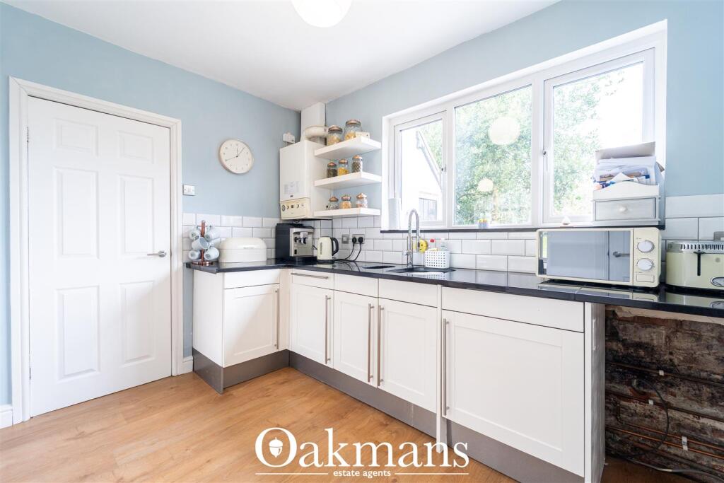House in Birmingham, West Midlands - More