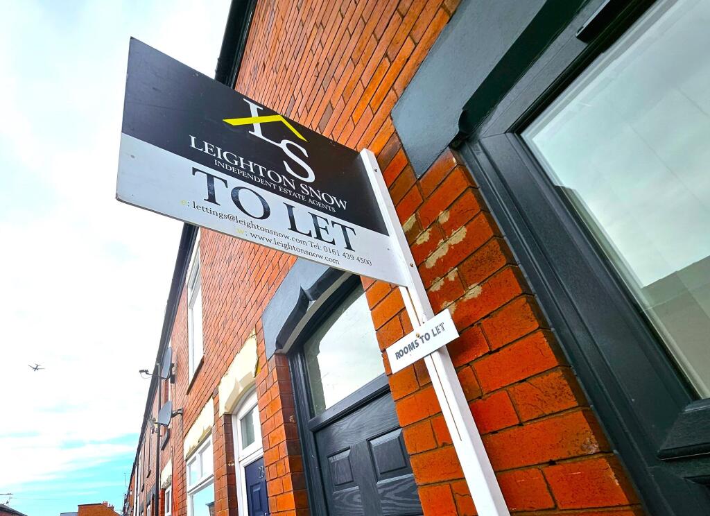 Main image of property: 25 Pitt Street, Stockport, SK3
