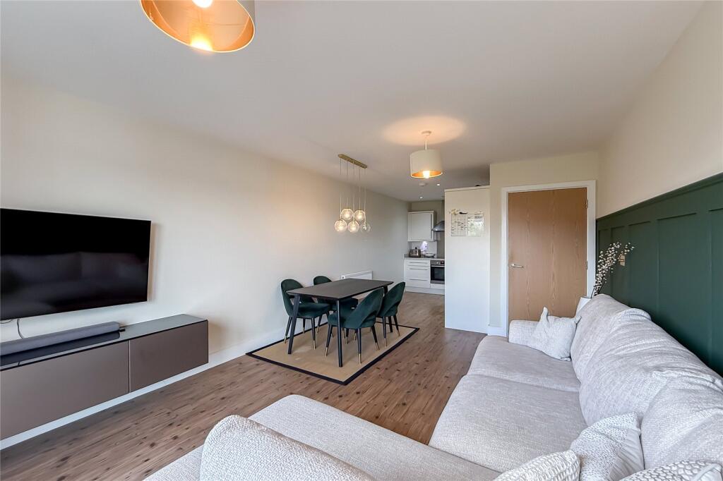 Apartment in St Albans - View 5