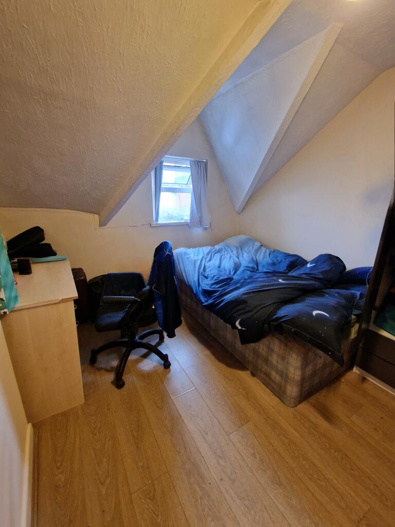 Main image of property: Flat 2 Salisbury Road, Cathays,