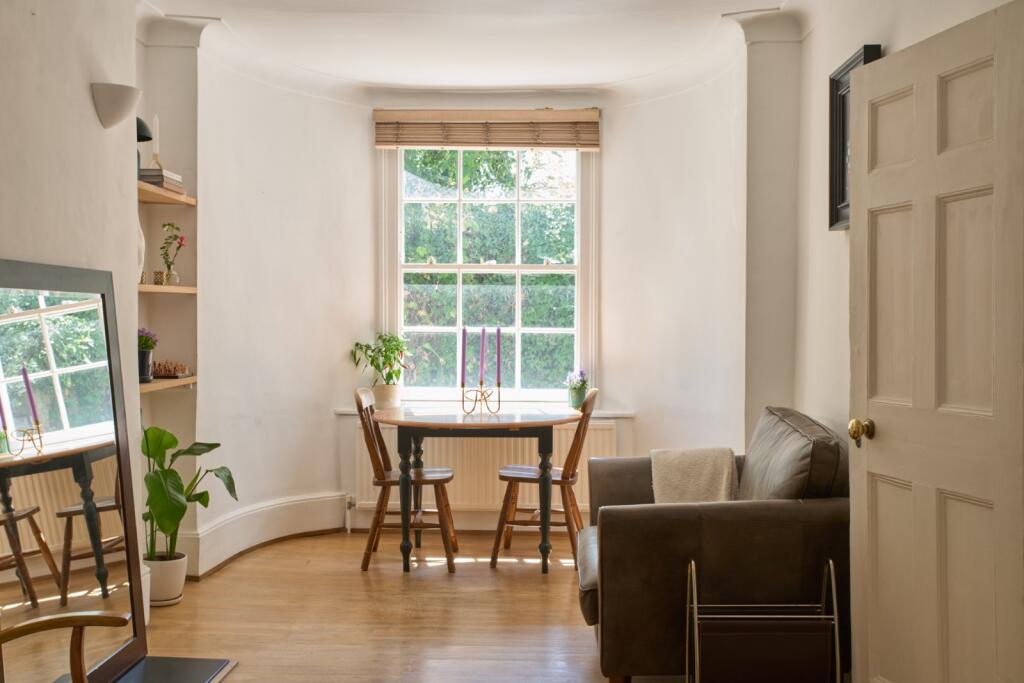House in London, Mildmay Park, Islington - More
