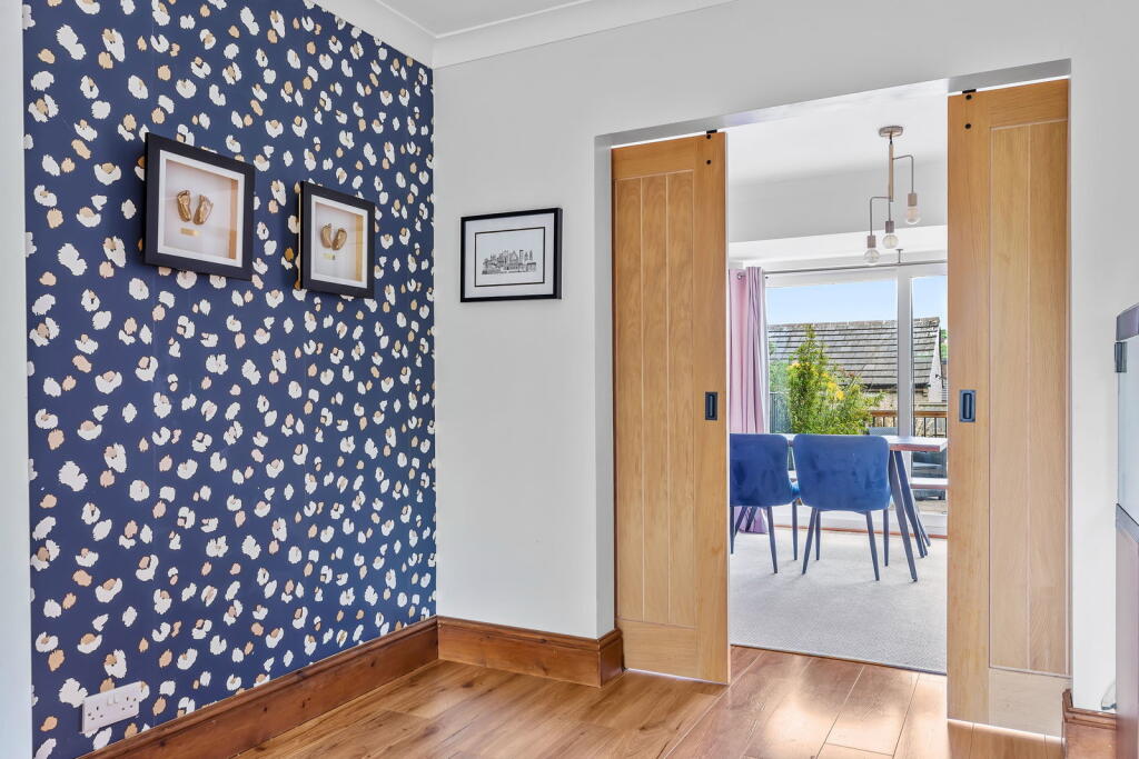 House in Cross Hills, Glusburn and Cross Hills - View 6