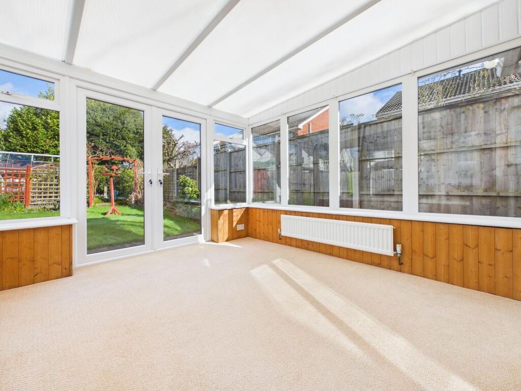 House in Newport - View 5
