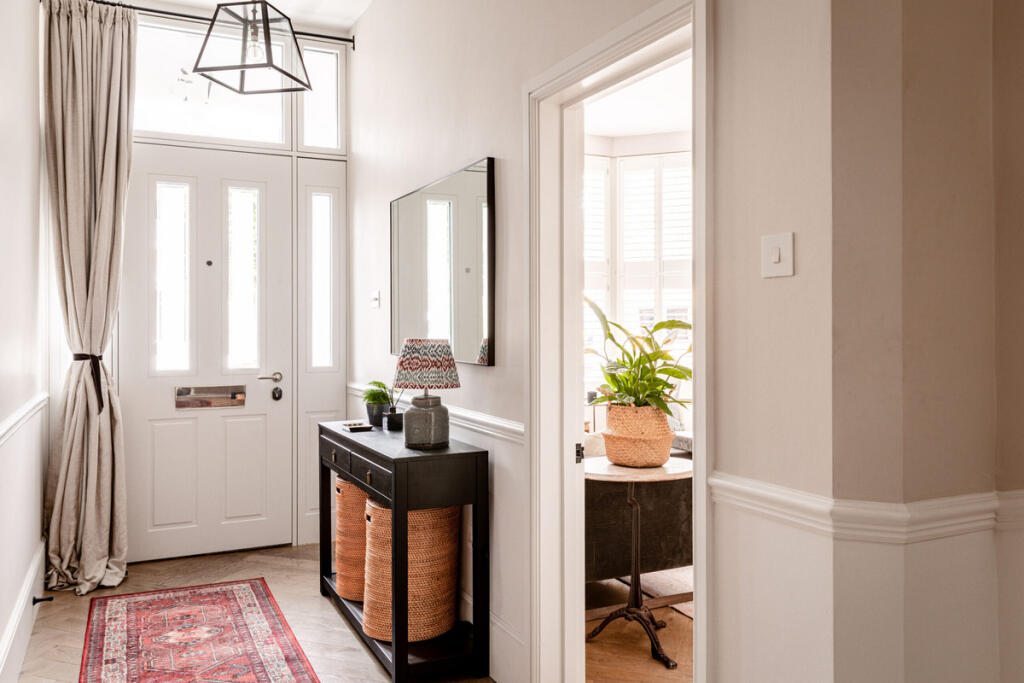 House in London - View 4