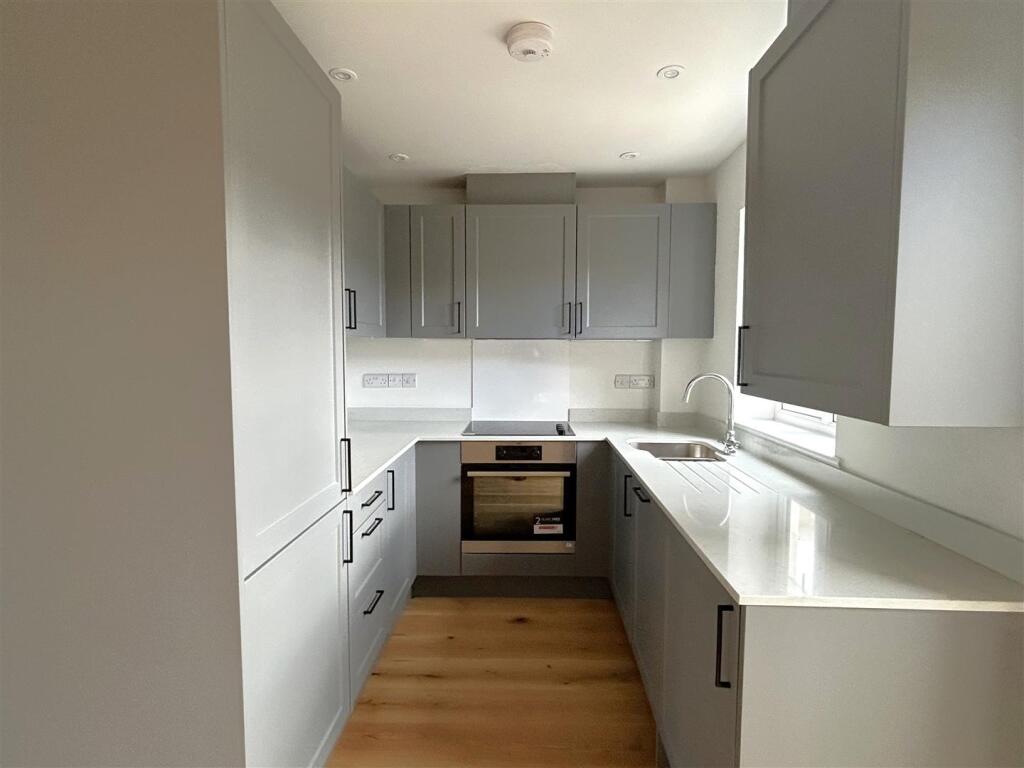 House in Dorchester - View 4