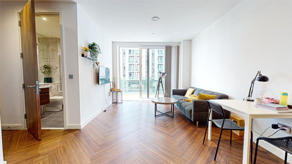 Apartment in Manchester - View 5