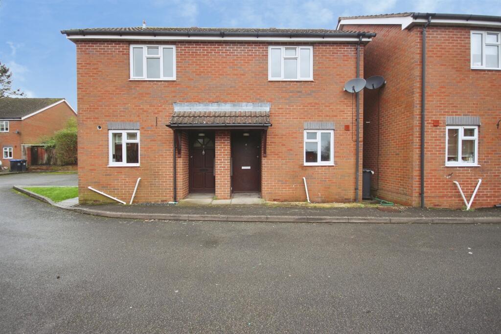 2-bed semi-detached on Curran Close, Whitnash, Leamington Spa, £180,000