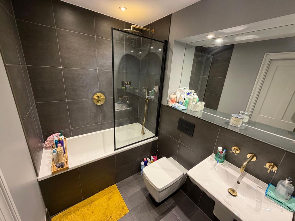 Apartment in Bristol - View 5