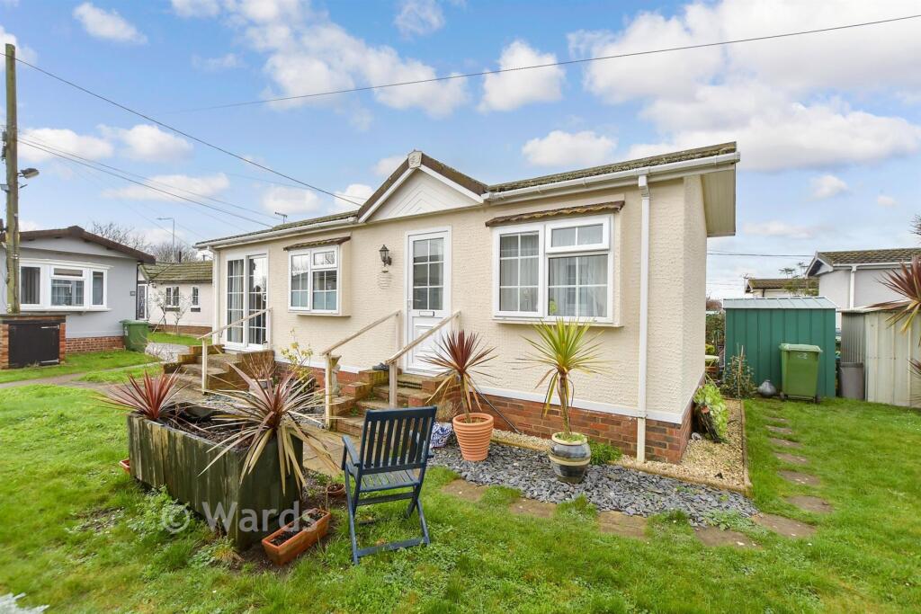 Burmarsh Road, Hythe, Kent photo 2