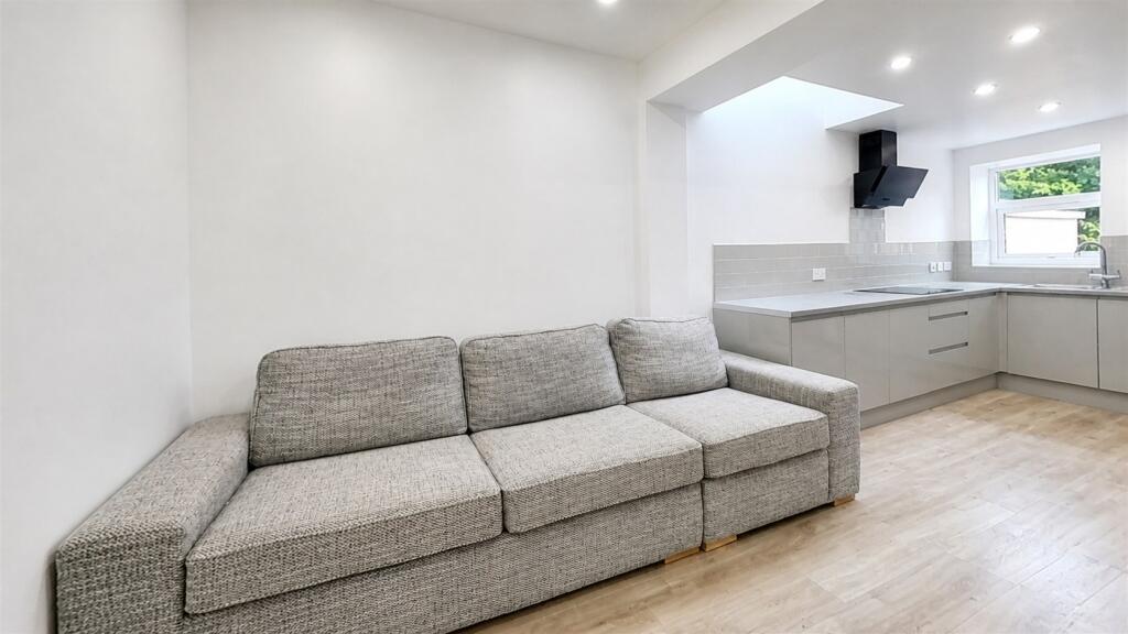 House in Birmingham, Bournbrook - View 2