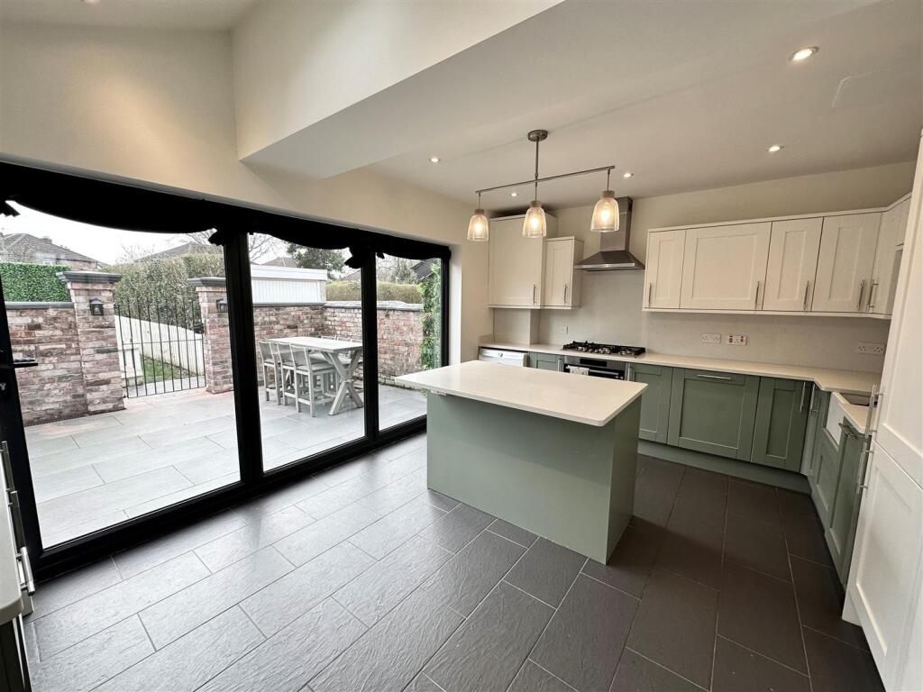 Grove Lane, Timperley – pohled 2